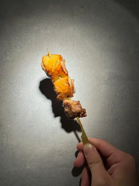 ソリレスと帯 / Sorire su to Obi (Chicken Thigh Cut)